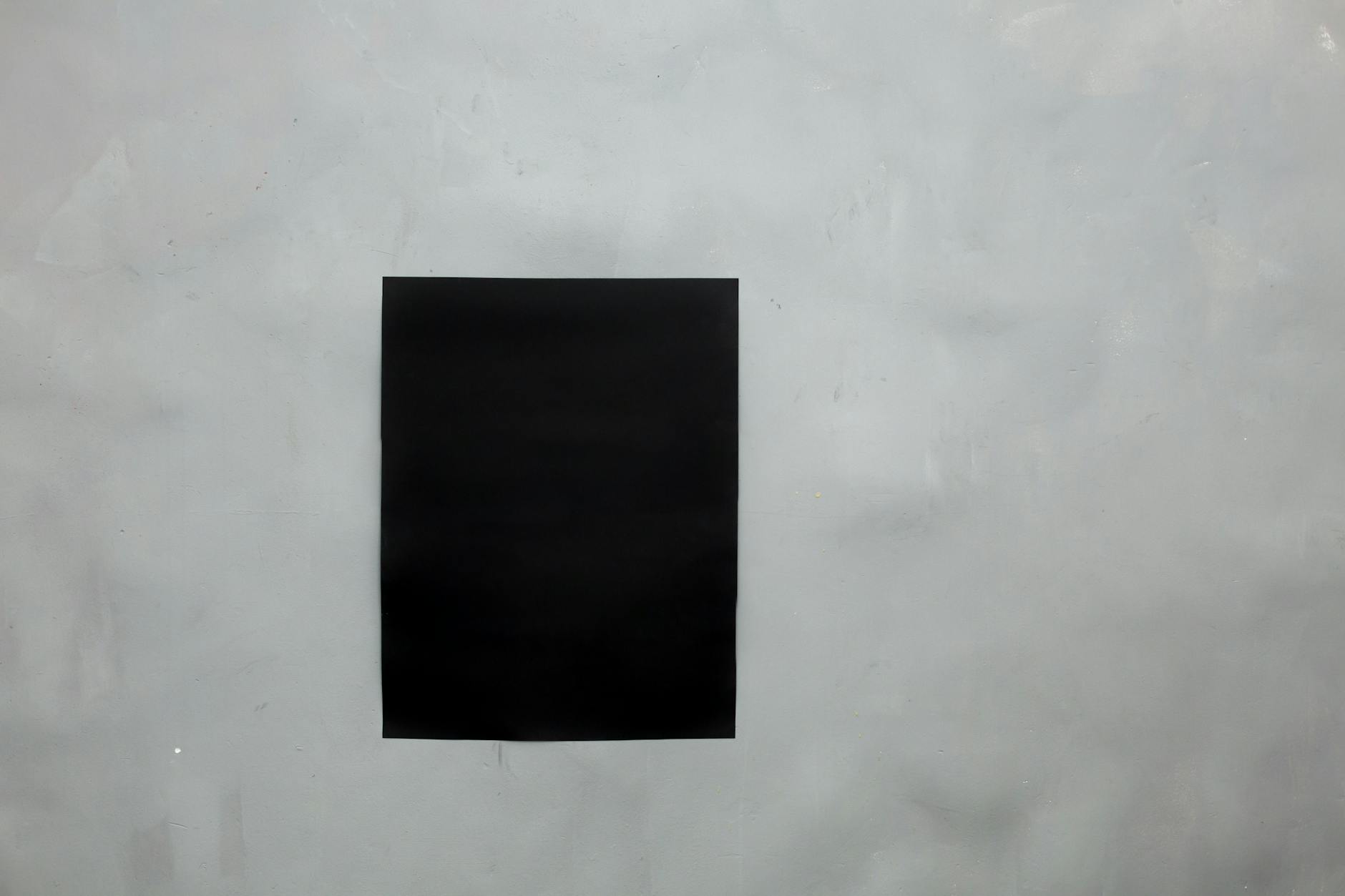Black rectangular poster about a Garantie-checker on (Incomplete: max_output_tokens)