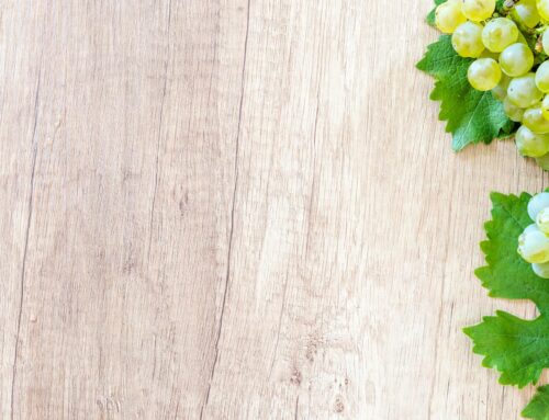 Wijnvlekken op de bank effectief verwijderen met stoomreiniging